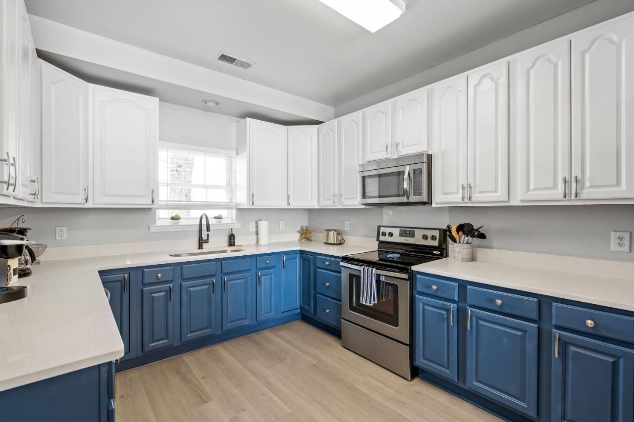 ☆Live On The Water! Lake Palmetto Palm W/ Patio - 10Min To Downtown & Beaches☆ Charleston Exterior foto