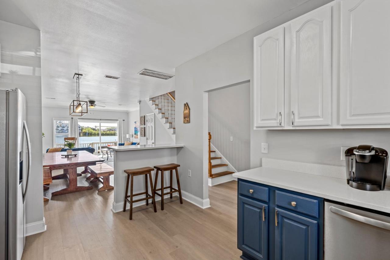 ☆Live On The Water! Lake Palmetto Palm W/ Patio - 10Min To Downtown & Beaches☆ Charleston Exterior foto